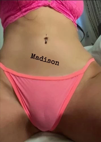 (708)850-6491 is Latinoand offers nuru massages, asian massage, bodyrubs in Chicago and available for incall on rubrankings I’m Madison, a skilled and sensual brunette ready to explore every inch of you.My hands are magical and so is my body.I love giving bodyrubs and bodyslides, they are so intimate and fun.I’m very sweet, bubbly and endearing but if you would like to be a little mean..I enjoy: Feet worshiping, body worship, cbt, water sports, edging, teasing&denial, humiliation, wet body slides, prostate massages, strap & much more!