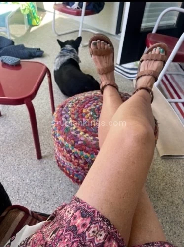 (435)494-0813 is Caucasianand offers nuru massages, asian massage, bodyrubs in Salt lake city and available for incall on rubrankings Are you tired of a rushed mechanical session by someone who doesn't even look like the person in their ad?Then come seen me for a super relaxing non rushed session.All pics are 100% me!!Escape relax with me for the full hour.   Then leave in a daze and excited to come back and see me again.Here to provide you comfort, pampering, relaxation and of course leave you feeling happy that you came... Private, safe, professional. 435-494-0813.  (Text only)