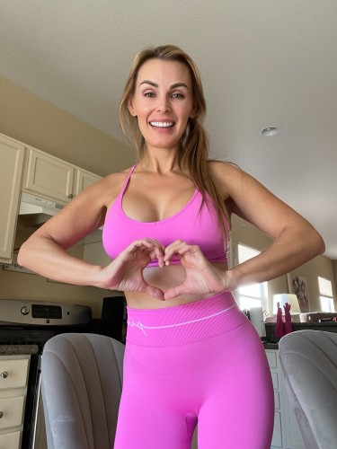 (865)302-5182 is Caucasianand offers nuru massages, asian massage, bodyrubs in Bloomington and available for both on rubrankings Description
My name is Sandra Lopez . I love connecting with sensual gentlemen who are open to giving and receiving genuine depth and care. I’m highly trained in body work, tantra, and other healing arts. I absolutely adore the work of opening ourselves together and supporting you in your transformation. 

I have a luscious, curvy and fit salsa dancer’s figure with the generous hips, derrière, and bosom to match. My long, blond hair; pillowy, moist lips; soft, warm skin; and flowing, juicy nectar are a feast to touch and behold. 

You will feel at home in my clean, cozy, candle-lit, private residential space (shower available) I am also available for outcall. 

~~~~~OFFERINGS~~~~~

Incall rate *Massage
$200 for 1hour
$300 for 90mins
$400 for 2hours

*Massage Plus (more mutual & intimate - FS)
$300 for 1hour
$400 for 90mins
$500 for 2hours


*Domination, fetish, duo/four hands, upgrades, and more intimate desires are all welcome 

*Outcall. Ask for outcall rate!
Additional consideration depending on location


~~~~~FAQ~~~~~

*House, hotel, or apartment?
I host out of my private residence. It is a private apartment. 

*Do you offer outcall and incall?
Yes. Outcall is an additional consideration depending on your location. 

*Are you a cop?
No. I have an abundance of reviews and ads on every major ad platform verifying my legitimacy. 

*Are the photos really you?
Yes. I have an abundance of reviews and ads on every major ad platform verifying I use real, recent, accurate photos. 


*Are you independent?
Yes, 100% independent

*Do you have a shower?
Yes


Number: +1 865-302-5182

iMessage: sandralop917@gmail.com

Telegram: sandra_5166

Zangi: 10-5476-6988