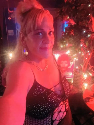 (380)283-9408 is Caucasianand offers nuru massages, asian massage, bodyrubs in Columbus and available for incall on rubrankings I offer the best Hot oil sensual massage therapy 
1hr. 
30min
11am- 8pm 7days
Leave the stress at the door!
!