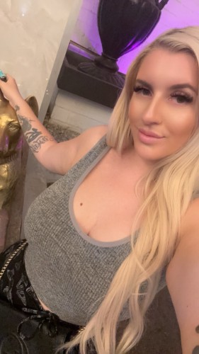 (702)324-7748 is 0and offers nuru massages, asian massage, bodyrubs in Las vegas and available for both on rubrankings I’m the kind of fun you never see coming... but can’t get enough of once you do. Soft curves, playful vibes, and a wild side just waiting to be unwrapped! I have a down to earth attitude , great conversation, and know how to provide discreet and sexy fun ! Text/Call to see me babe 

xoxo, 

Mackenzie 702-324-7748


