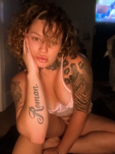 (720)968-7240 is Caucasianand offers nuru massages, asian massage, bodyrubs in Denver and available for both on rubrankings Hello I’m Snow—your quiet escape from the noise of the world. With a touch as soothing as fresh snowfall and intuitive hands that know exactly where you hold your tension, she invites you into an atmosphere of pure, languid tranquility. From velvety warm-oil full-body glides to targeted, deep restorative pressure that melts away every lingering knot, I crafts a deeply relaxing experience tailored to melt your stress away. Surrender to the warmth, awaken your senses, and let yourself float into complete, uninterrupted bliss.
