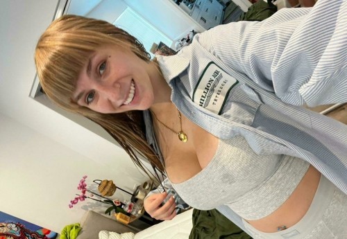 (505)312-9834 is Caucasianand offers nuru massages, asian massage, bodyrubs in Chicago and available for both on rubrankings My name is Kathleen, and I work for the Surface Massage Therapy Association as a certified massage therapist if you are interested with happy ending just text my number 
Do you want to book a Swedish, deep-tissue, couples, sport, or erotic massage

Telegram @Kathleen290