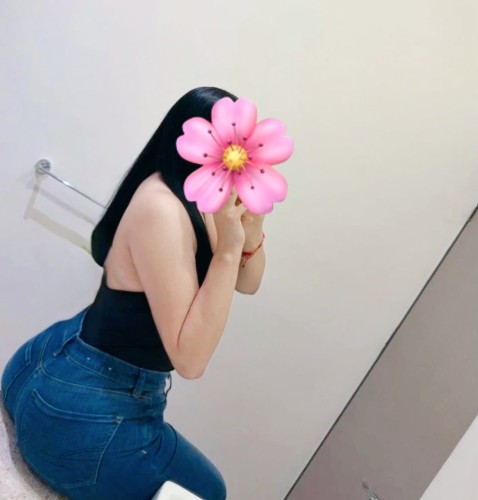 (954)218-2046 is Latinoand offers nuru massages, asian massage, bodyrubs in Dallas and available for incall on rubrankings Hola soy Valery 😈 rica latina en busca de complacerte y que tengas un rico momento conmigo  de placer 🫦