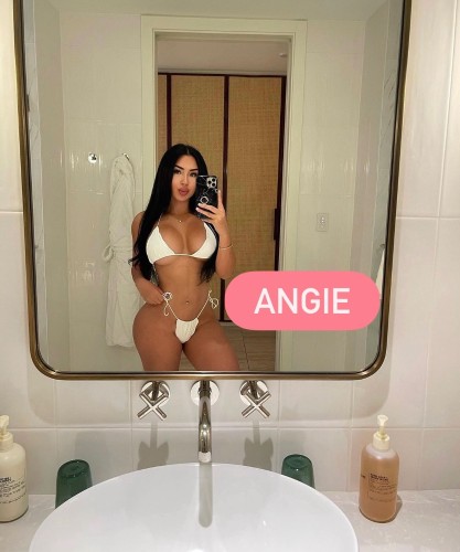 (562)661-0003 is Latinoand offers nuru massages, asian massage, bodyrubs in Orange and available for incall on rubrankings Cum try the new hot girls in town! $220 flat rate no gimmicks!  Let me show you what a real good time is supposed to be like No back and forth - let’s make this easy and a good time for both of us  King treatment ONLY 🤴 

Located in DOWNEY

‼️Restroom - sinks - HOT sanitized towels available ‼️

  📞Call or text now to book
 ☎️ (562) 661-0003
☎️ (562) 661-0003