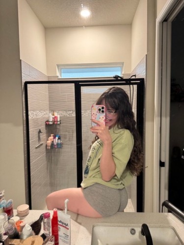 (213)419-3891 is Caucasianand offers nuru massages, asian massage, bodyrubs in Peoria and available for both on rubrankings I’m down for hookup and massage with happy ending 
I offer  a variety of massage types including Sport Therapeutic, 
Sensual Massage, Nuru, 
Deep Tissue, 
Swedish Massage ,Prostate Massage, .