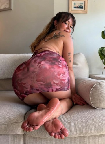 (332)302-0031 is Caucasianand offers nuru massages, asian massage, bodyrubs in San diego and available for both on rubrankings  rejuvenating massage session📞3323020031

Hello! I’m Laurie, a licensed and highly skilled massage therapist dedicated to helping clients unwind from stress, reduce muscle tension, and alleviate chronic discomfort. If you often feel overwhelmed, stiff, or fatigued, Jaine Massage Therapy offers customized treatments designed to meet your specific needs and wellness goals.

As a skilled and versatile massage therapist, I am proud to offer a comprehensive range of modalities, including everything from deeply relaxing Swedish and soothing aromatherapy to intensive deep tissue, sports, and specialized therapeutic techniques, all expertly tailored to relieve your specific tension, restore your body's natural balance, and provide the ultimate rejuvenating experience.

I utilize a variety of techniques to:

- Melt away stress and muscular tension through gentle, soothing strokes
- Reduce chronic pain and inflammation with targeted deep tissue therapy
- Enhance flexibility and improve range of motion with specialized stretching
- Promote overall well-being and deep relaxation for mind and body

Services Offered:

- Swedish Massage for gentle relaxation and stress relief
- Deep Tissue Massage to address stubborn knots and persistent pain
- Sports Massage designed for athletes and active individuals
- Aromatherapy incorporating essential oils for heightened relaxation
- Hot Stone Therapy to melt away muscle tension and increase circulation
- Nuru Massage for a unique, sensual experience
- Free Shower available before or after your session
- B2B Massage, GFE & 69, Suck no cover, Kissing – tailored intimacy services
- Guaranteed 100% satisfaction with each visit

What You Can Expect:

- A peaceful, calming environment meticulously designed for comfort
- A thorough consultation to identify your specific needs and preferences
- A personalized massage plan aligned with your wellness goals
- A relaxing, rejuvenating experience to refresh your body and mind
- A complimentary happy ending to enhance your satisfaction 😉❤️

Additional Services Available:

- Handjob / Hand Release
- Premium Blowjob & Tits Job
- Customized sessions designed to suit your personal style

I prioritize cleanliness, safety, and discretion, ensuring you always return for more enjoyable visits with the charming and attentive Sweet-Rose 😍🥰

Schedule your appointment now to experience the ultimate relaxation! ❤️🤝

Contact Details:

Phone: 📞 +1 (332) 302-0031
WhatsApp: 📞 +1 (332) 302‑0031
Telegram: @Kelly2714