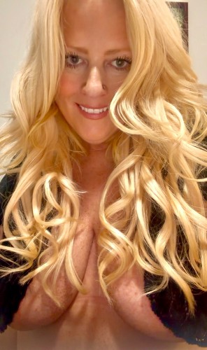 (216)513-4544 is Caucasianand offers nuru massages, asian massage, bodyrubs in Cleveland and available for incall on rubrankings Hello ladies & gentlemen,

I’m Mandy, and I’m your girl. I’m a sensual masseuse. I’d love to drift your mind, into another dimension, during our session. I’m passionate about pleasing. You’re going to feel like, you’ve never felt before. I’m super friendly. Reach out, and get what you finally deserve.

I work full-time, so I take most appointments after 5:00. I look forward to seeing you! 😘

My pics are real, and to date. I’m real!! 😄❤️ 

Have a great day! 👄🫶🏼🥰😘

