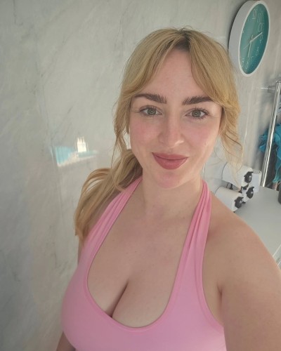 (712)796-8108 is Caucasianand offers nuru massages, asian massage, bodyrubs in Springfield and available for both on rubrankings Hey, I’m Sophie by name, A licensed and certified massage therapist offering men//couples a professional yet deeply relaxing experience in a safe, private, and comfortable studio.
✨ Massage & Beyond ✨
I provide a unique alternative to Asian spas, body rubs, or crowded chains. With me, you’ll receive:
	•	Professional massage therapy
	•	Soothing body rubs
	•	Full-body tantric massage
       •     Cuddle & Spooning Sessions ✨ (for clients seeking extra relaxation and comfort)

Your session will never be rushed. I welcome you warmly, and together we’ll create a space where you can truly unwind, let go of stress, and leave feeling refreshed.
Massage Options:
	•	30 Min – $150
	•	60 Min – $250
	•	90 Min – $300
	•	120 Min – $400

 Tantric Massage (60 min) – Combines 30 minutes of traditional bodywork with 30 minutes of tantric techniques for the ultimate blend of relaxation and energy release.
Massage Styles Available:
	•	Deep Tissue
	•	Swedish
        •       NURU massage 
	•	Sports Massage
	•	Hot Stone Therapy
	•	Full Body Tantric & more..
Benefits You’ll Enjoy:
✔️ Reduced stress, pain & muscle tension
✔️ Improved circulation & flexibility
✔️ Increased energy & alertness
✔️ A calmer mind, body, and spirit
📍 Private & Relaxing Studio
🚘 Free Parking | Clean & Welcoming Space
📱 Text to Book: +1 (712) 796-8108
💬 WhatsApp: +1 (712) 796-8108 
💫Step away from stress. Step into relaxation. Let me take care of you. 😊 