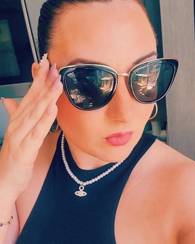 (206)800-7848 is Caucasianand offers nuru massages, asian massage, bodyrubs in Seattle and available for incall on rubrankings Come unwind with me!New to Seattle I live in Cap Hill, Secured Building right off I-5Come unwind with me! Eccie Verified since 2012, I cum with sweetness and skill. Multi talented, educated, and cultured, skilled in conversation, and discreet.I offer a variety of services for a quiet time in or a night on the town.  Nice or Naughty? You pick ?Deep TissueNuruLight TouchChakra Alignments TarotBody ArtGroup Events300/60m