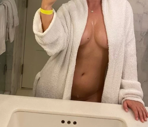 (917)860-0132 is Caucasianand offers nuru massages, asian massage, bodyrubs in New york city nyc and available for incall on rubrankings Hi guys.

I am Valerie,

Have you dream to be treated from gorgeous masseuse?

My PASSIONATE but gentle touch will leave all parts of your body feeling wonderful and relaxed. I will give you all the PLEASURE you deserve. Let me make our time together very very SPECIAL.

Your satisfaction is guaranteed!!!

100% real.

Nuru 300hh 400hr
Tantra 400hh 500hr 
Fetishes for extra $$$

Midtown east side Manhattan 


If you have any fetishes, don’t be shy to ask ;)

Valerie 917-860–0132