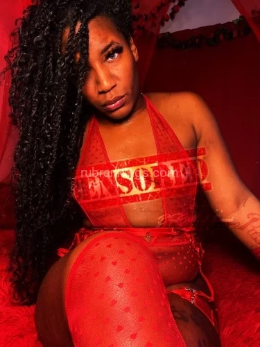 (407)417-8443 is Mixedand offers nuru massages, asian massage, bodyrubs in Dallas and available for both on rubrankings Sweet soft hand  with magical touches 
Leaving you with smiles and relaxed muscles 
Soothing music accompanies rhythmic sensations blessed to keep in relaxation
Hideaway to keep the eyes out 
If we kiss and tell Thats the only way our secrets gets out
Wouldnt you like to try me out?
