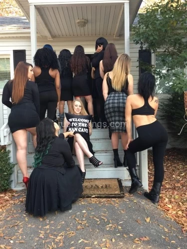 (980)298-2144 is Caucasianand offers nuru massages, asian massage, bodyrubs in Charlotte and available for incall on rubrankings Our SUPER SEXY masseuses will pamper you with erotic massages in sensual touch. Whether erotic massage tantra massage or any other of our schedule massages treat yourself to the time and let one of our attractive lady’s pamper you with a lot of sensitivity. We accommodate special requests. We can accommodate special needs. Don't be shy! Prostate Massage AvailableWalk in WELCOME and strongly encouraged. OPEN 10:00am-10:00pm 7 Days a week$70 60-min$50 30-min$120 90-min$80 30-min 4-hands$120 60-min 4-handsTipping is appreciated and completely up to the client. No haggling or negotiating. 5533 Monroe Rd Charlotte NC 28212980-298-2144