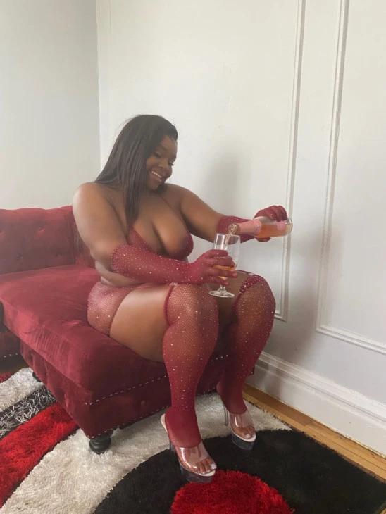 (914)272-182 is Blackand offers nuru massages, asian massage, bodyrubs in Syracuse and available for both on rubrankings Sweet Heart 
????????????I am a Unmarried beautiful girl .I need hookup Now. I am single sexy girl.
????????????I have a sexy body,big Ass,Nice boobs.See all my picture they will knock you out
????????????MASSAGE WITH AROMATHERAPY
????????????Always ready for fun and discreet sex with a young or older man.
