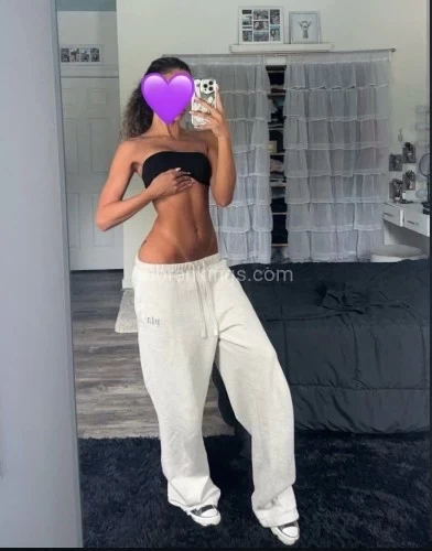 (636)275-4316 is Caucasianand offers nuru massages, asian massage, bodyrubs in St louis and available for both on rubrankings Hey Guys I’m Bella ❤️‍🔥Don’t miss out ❤️‍❤️‍🥰😍😍 satisfaction guaranteed! Outcalls only! Pics are 100% REAL . No games please & thank you 😘