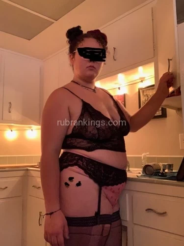 (619)626-1232 is Caucasianand offers nuru massages, asian massage, bodyrubs in San diego and available for incall on rubrankings Big gorgeous brunette with strong hands will take you on a sensual journey like no other. No FULL SERVICEWednesday Only200 for an hour of delightful massage with joyous ending. 