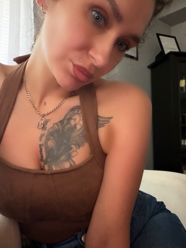 (216)507-1038 is Caucasianand offers nuru massages, asian massage, bodyrubs in Cleveland and available for incall on rubrankings Escape into a world of relaxation and indulgence with my exclusive services, which are tailored to your specific needs. Each session is designed to enhance your experience. I offer a lovely flow of services and preferences tailored specifically for you.
Appointments only - 
Text or call to reserve your spot! 
(216)507-1038