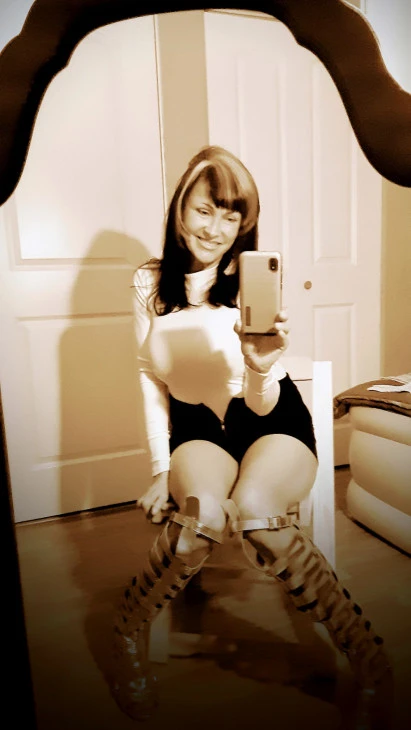 (937)993-4915 is Caucasianand offers nuru massages, asian massage, bodyrubs in Cincinnati and available for both on rubrankings HELLO GENTLEMEN! I'M SEXY BEAUTIFUL SARA AND I WILL HAVE YOU FLOATING ON CLOUD 9 WITH MY HOT SEXY TOUCH! MY HOME IS CLEAN SAFE RELAXING AND DISCREET FOR YOUR CONVENIENCE AND I AM HIGHWAY FRIENDLY, VERY EASY TO GET TO.  WE WILL HAVE SOME HOT SEXY FUN, NO GAMES NO DRAMA ONLY ECSTASY! CALL ME ASAP FOR A GREAT TIME,!!!   24/7 INCALL/OUTCALL SERVICES.  DAY OR NIGHT ANYTIME YOU WANT! (937-993-4915) sexy sara, let's play guy's 