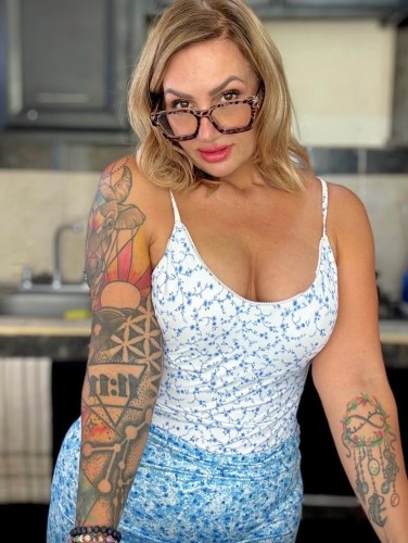 (801)909-9411 is Mixedand offers nuru massages, asian massage, bodyrubs in Salt lake city and available for both on rubrankings Hey loves, try something different. You’ll never want to leave me. 

Roxy 
(801) 909-9411