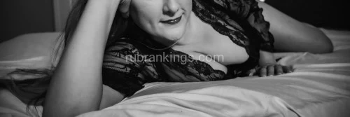 (602)609-5334 is Caucasianand offers nuru massages, asian massage, bodyrubs in Phoenix and available for both on rubrankings Seeking mature, respectful clients who want a soft, sensual, stress-melting body rub. I’m a tall, curvy brunette with a down-to-earth vibe and a relaxing touch. ✨ warm towels ✨ fragrance-free lotion ✨ shower available ✨ clean, private setting ✨ unrushed energy ﻿﻿﻿