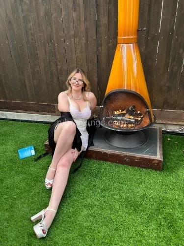 (206)629-8162 is Caucasianand offers nuru massages, asian massage, bodyrubs in Seattle and available for both on rubrankings Book early and often to ensure we have the perfect amount of time.About me:Quirky, mature, sensual, soft and surprising, Athena is available once again! I cater to upscale men (and couples!) who value quality and a genuine connection. I provide companionship that is tailored for mutual pleasure and no-strings connection at its core. I provide an unrushed experience with authentic interest in my client so they can experience relaxation, release and a break from the demands of the outside world. I am a blonde mature (but still flexible!) 100% independent provider with many years of experience. (This is a GOOD thing). Pleasingly curvy in all the right places with a wry sense of humor and an appetite for pleasure, both yours and mine! My tantric body rub is a good old fashioned sensual time that will leave you feeling relaxed and reborn. Just prepare to receive! Add-ons may be available if you ask politely.Tantric Body RubHHR 260Hr 30090 mins 4002hrs 600CompanionshipHhr 500Hr 60090 minutes 8002 hours 1000Dinner Dates (up to 2 hours - I meet you there - dessert negotiable!)$200/hrMy hours are from 10am - 12am . Early morning or late evening appointments include an extra fee of $100 Pre-Booking is encouraged. The same day may or may not be available. Please allow at least 2 hours lead time if requesting a same-day appointment. Please provide verifiable references, personal information, or a 20% deposit for screening paid within 15 minutes of booking. NO EXCEPTIONS All ethnicities and ages are welcome.to book:Text or email preferred, if you would like to call, please text first to make sure it's a good time for me to talk.Text: 206-629-8162Email: athenasapphire@proton.me