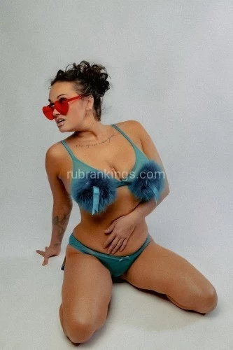 (504)877-0130 is Mixedand offers nuru massages, asian massage, bodyrubs in New orleans and available for both on rubrankings  With lotions, potions & oils let me glide along your skin  as I loosen & work your muscles to make you melt in my embrace. Let go, close your eyes & experience me as you relax. You deserve this, you deserve to feel good. Let me be your vacation far away from the noise as I show you my simple, free world. Up to 1hr $3501.5hr $4502hrs $600Up to 4hrs $1000
