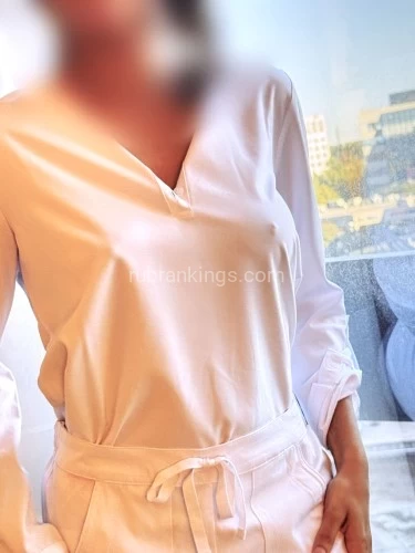 (555)555-5555 is Mixedand offers nuru massages, asian massage, bodyrubs in New york city nyc and available for both on rubrankings I’m a relaxation specialist (as well as an artist and yogi) who’s passionate about health and wellness – but I promise I’m not fanatic or annoying about it haha. You’ll find this passion useful, in fact, because it means I’m a strong believer in the benefits of relaxation. You can experience this belief personally and revel in my devotion to it!

Please use email to reach me for an appointment. 