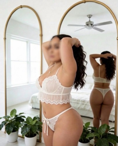 (214)291-6040 is Mixedand offers nuru massages, asian massage, bodyrubs in Chicago and available for both on rubrankings They say the best things in life are rare, refined, and entirely uninterrupted.

I specialize in providing an elite, deeply immersive sensory escape for those that are demanded of excellence in every room they walk into. 

My sessions are a masterclass in tension release—blending intuitive touch with a playful, effortless charm. 

If you value exquisite presence, flawless discretion, and an experience that lingers long after the session ends, consider this your formal invitation to completely log off.

I offer a variety of experiences. Do not be shy. This is your time to shine. 

XoXo

Lauren Jade 