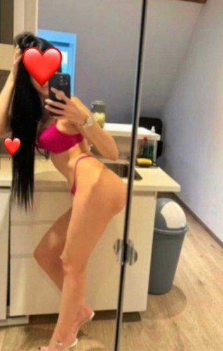 (832)724-8062 is Latinoand offers nuru massages, asian massage, bodyrubs in Houston and available for incall on rubrankings Calm, graceful and deeply attentive. I create a serene space where you can fully unwind, slow your thoughts and reconnect with your body. My touch is gentle yet intentional, designed to ease tension and leave you feeling light, relaxed and renewed.
I offer a variety of massage experiences from deeper, stress-relieving techniques to soft, flowing movements with warm oils, aromatherapy and soothing treatments that melt away the day. Every session is unhurried, giving you the time to truly sink into comfort.
I’m intuitive and present, naturally reading your needs and creating an atmosphere where you feel safe, cared for and completely at ease. Soft energy with quiet confidence and just a hint of playfulness once you relax.

Remember your comfort always comes first
Diana (832) 724-8062