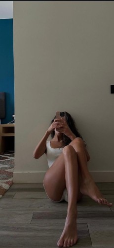 (949)245-7661 is Caucasianand offers nuru massages, asian massage, bodyrubs in Los angeles and available for both on rubrankings Hey I’m Lucia
We offer Exclusive Sensual Massage Experience🥂
Step into a private world of heat,🥵 touch, and temptation.
Dim lights, warm 😏oil, and slow, intimate body-to-body🥵 movements create an atmosphere where tension dissolves and desire awakens.
Every motion ☺️is deliberate, unhurried, and deeply sensual — designed to relax your body while teasing your senses.
A luxurious, discreet experience focused on connection🌴, pleasure👅, and complete surrender.

🍾Please be respectful on your inquiries.I Carter only upscale gentlemen for sensual massage.Feel free to inquire about my rates and different massage styles.
