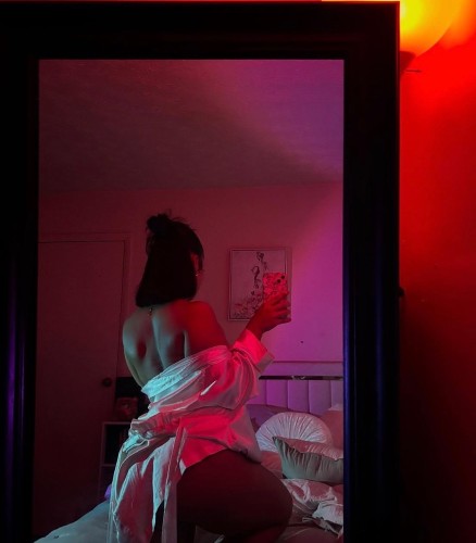 (614)961-8753 is Mixedand offers nuru massages, asian massage, bodyrubs in Columbus and available for incall on rubrankings *sessions need an hour in advance for booking times*
Squeeze in fee (immediate scheduling) $100 and total paid upfront. 

 Base prices ✨ 
$200/hour introduction 
$300/30min body to body
400/60min body to body

Highlighted Specials this Week:
EARLY BIRD SPECIAL ❤️
*must be booked the night before with a deposit*
Prices until 6am-noon
$180/30 min
$360/60min

Burbon&Boobies🥃 7pm-midnight 
Topless VIP sessions with a shots of Burbon with social hour
$500/60 min
$800/90min
$1200/3 hours
