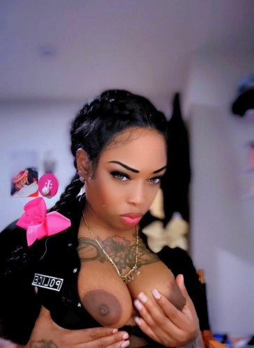 (708)717-3465 is Mixedand offers nuru massages, asian massage, bodyrubs in Chicago and available for incall on rubrankings Hi gentlemen I’m red fox 5’5 brown eyes with a pretty smile ,I’m down to earth with a bubbly attitude I weight 145 pounds of thickness I have the body of a goddess face of an angel and everything I do is number one I provide unrushed  and quality visits while 
Laying next to my soft and milky brown skin ???
♡Activities this service provider may enjoy
* Kissing - closed lips✅
* Submission
* Intercourse - Oral✅
* Role-playing Dominated pet 
* Fantasy outfits (on request)
* Oral - receiving (DATY) ✅
* Girlfriend experience (GFE)
* Deep throat
* Massage - therapeutic
* Golden shower
* Intercourse - Anal (Greek)
* Prostate massage
* Massage - sensual
* Travel / extended dates
* Lunch / dinner dates
