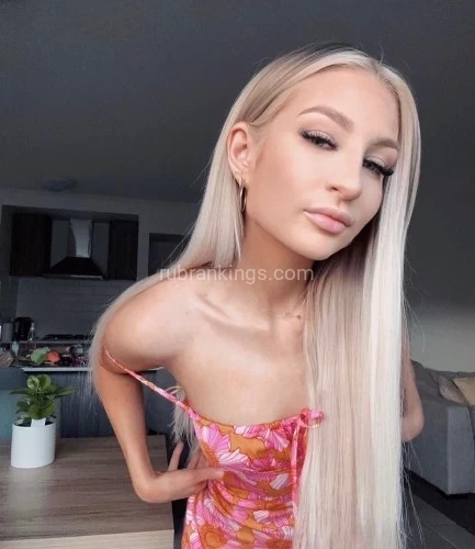 (786)480-2601 is Caucasianand offers nuru massages, asian massage, bodyrubs in Chicago and available for both on rubrankings Hello ..My name is Alexis - I am a fit, attractive and open-minded MILF offering an unforgettable sensual massage experience .. I host at upscale hotel in River North and travel to upscale hotels and condos in downtown .. Text last name and desired session time to 786-480-2601 - I look forward to hearing from you ..xo xo ...Alexis