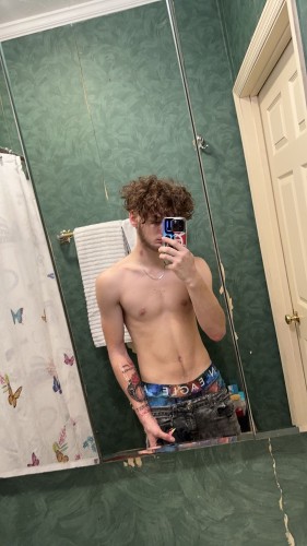 (931)385-8691 is Caucasianand offers nuru massages, asian massage, bodyrubs in Nashville and available for outcall on rubrankings Hi I’m kb dm for services. Reliable, discreet, and respectful outcall service focused on comfort and relaxation in your own space. Arrives on time, well-groomed, and prepared to create a calm, professional experience. Confident touch with controlled pressure, attentive to preferences and body cues. Maintains clear boundaries and a respectful demeanor throughout. The session feels unhurried, comfortable, and private—leaving you relaxed, refreshed, and satisfied with the experience.
