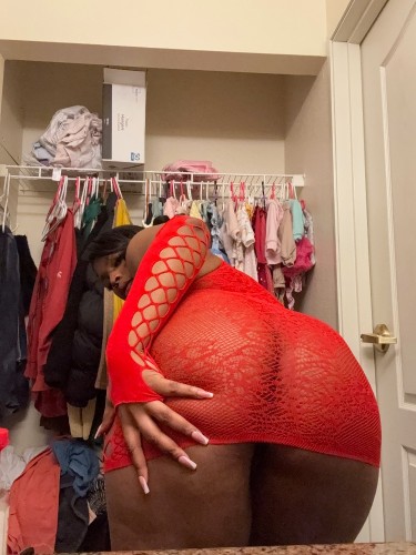 (279)202-4704 is Mixedand offers nuru massages, asian massage, bodyrubs in Phoenix and available for both on rubrankings Hey daddy. My name is Ary 💫❤‍🔥 
I move with intention, confidence, and control. I have a beautiful vibe, an 
open mind, and I’m very easy to talk to—effortless conversation, real presence,
and calm dominance all come naturally with me. I’m selective about who gets 
access, so respect and consistency are non-negotiable. 
I’m looking for a grown, respectful gentleman who appreciates a woman who 
knows how to lead and set the tone. Treat me right, stay genuine, and you’ll 
experience exactly why I’m unforgettable 😌 
I’m attentive, intuitive, and into select fetishes—ask properly, and I’ll 
decide if you qualify. I’m especially known for my breast-focused play, which I
confidently recommend as a favorite. I might just be your sexy therapist… the 
one who listens, understands, and keeps you coming back. 
I’m currently seeking a regular and also offer FaceTime calls and exclusive 
content. 
Verification is mandatory: 
• Race & age 
• FaceTime verification💕 
No GFE. No Greek. No bare. 
ask for content & facetime shows 