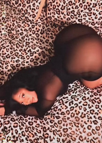 (463)225-5463 is Blackand offers nuru massages, asian massage, bodyrubs in Indianapolis and available for both on rubrankings Hey gentlemen wanting to relax those muscles, release some stress, or get a sensual seductive touch . I’m De’Sire and would love to make all of that happen for you. I provide a safe quiet and very discreet clean place. I’m great with my hands, knowing all of the right places to touch which makes this an experience that you don’t wanna miss. I’ll provide lotion, oil, hot towels, clean wash rags as well as toys. Remember, this is an experience not just a massage. I offer nuru, deep tissue, b2b, tease touch, and others that’s you can ask about if it’s not listed. 


I accept CASH, CASH APP, OR CHIME 

STARTING RATE IS 200  this is for classic 30 mins ; 300 hr 

STARTING RATE IS 300 this is for exotic 30 mins; 400 hr 

*these rates are starting rates they can go up*

Specials run during week day only during these hours 10am-2pm 

