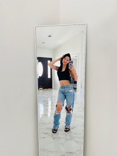 (689)699-5357 is Latinoand offers nuru massages, asian massage, bodyrubs in Orlando and available for incall on rubrankings Hello Gentlemen,
I want to be the center of your attention and affection. I will put you at
ease & provide a wild escape from reality. I truly enjoy embodying your
ultimate fantasy & taking your mind into a purely, sexy state. I love to be
spoiled and to spoil
100% REAL
100% INDEPENDENT
100% CLASSY

Truly your?✨