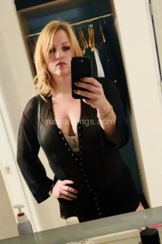 (214)605-3088 is Caucasianand offers nuru massages, asian massage, bodyrubs in El paso and available for both on rubrankings Will be in the Perman Basin this weekend. 



Disclaimer: I  am accepting donations for my time only. Any consensual activities of which adults participate in private is at their discretion. Any  exchange of funds is not affiliated in any way with acts of a sexual nature. 