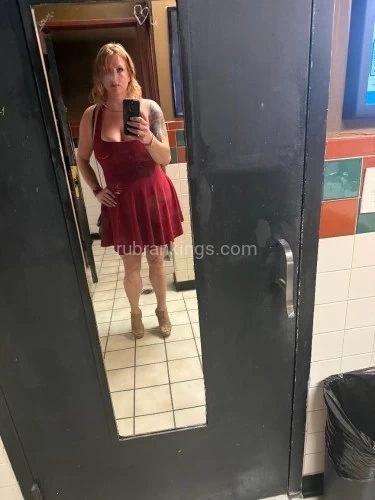 (214)605-3088 is Caucasianand offers nuru massages, asian massage, bodyrubs in El paso and available for both on rubrankings Will be in the Perman Basin this weekend. 



Disclaimer: I  am accepting donations for my time only. Any consensual activities of which adults participate in private is at their discretion. Any  exchange of funds is not affiliated in any way with acts of a sexual nature. 
