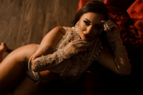 (801)651-1280 is Caucasianand offers nuru massages, asian massage, bodyrubs in Salt lake city and available for both on rubrankings Welcome, I’m Ashtara.

I create immersive experiences for those seeking more than a massage… this is an invitation to slow down, soften, and reconnect with yourself.

My work blends sacred sensuality, tantra, intuitive touch, energetic activation, and deep relaxation to create a one-of-a-kind experience that nourishes the body, mind, and spirit.

Every session is uniquely curated and intuitively guided to meet you exactly where you are. This is a space to release stress, awaken your senses, regulate your nervous system, and reconnect to your life force energy.

I specialize in creating an environment where you can fully surrender, receive, and experience the power of intentional presence and sacred touch.

This is for those who appreciate artistry, luxury, and genuine connection.

🌹 Serious inquiries only.

This is not a hookup service, not FS, and not a rushed transactional experience. Please respect the integrity of my work and my boundaries.

If you are seeking an unforgettable experience that supports relaxation, embodiment, and deeper connection to yourself, you are in the right place.
