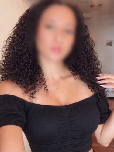(669)334-3041 is Latinoand offers nuru massages, asian massage, bodyrubs in San diego and available for incall on rubrankings Hey, my name is Fernanda -Let me help you forget the stress of the day 🤍
Relax, breathe, and feel taken care of. Every touch is slow, warm, and full of intention — designed to ease your body and calm your mind.

I bring warmth and a gentle, soothing touch to every massage. Let me help you melt away stress and feel completely relaxed 🥰

You deserve to feel amazing… and this is your time to unwind and feel truly good.


Real pictures 

30 min $180
45 min $200
One hour $220